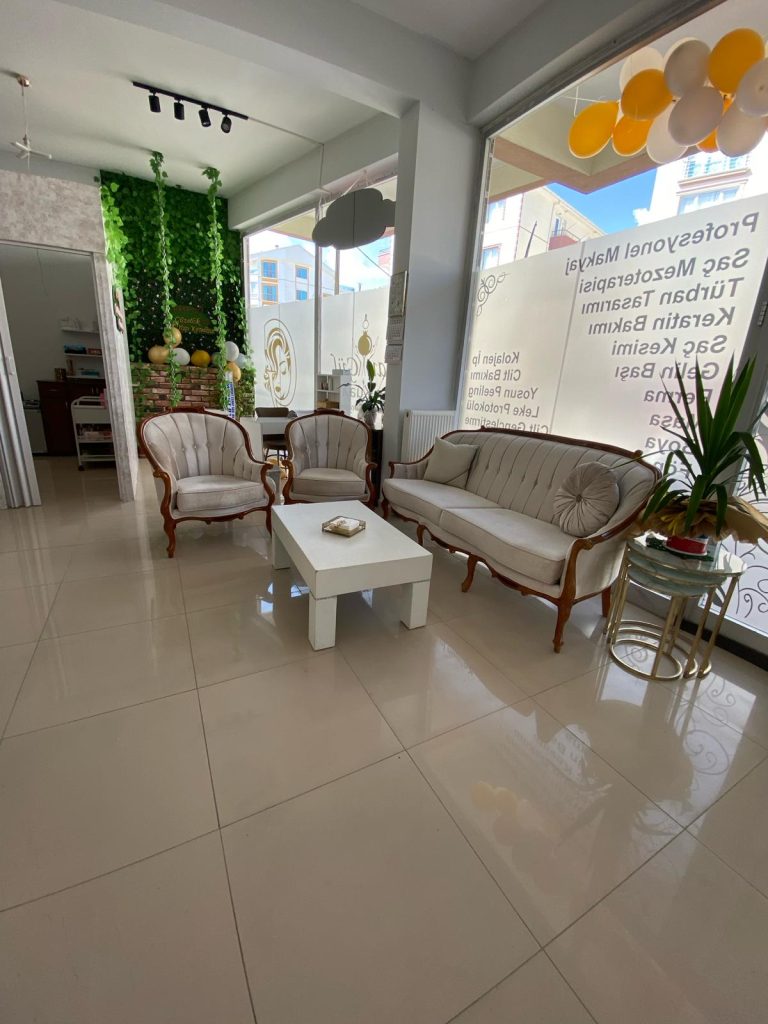 Pınar Gül Bayan Kuaförü ve Güzellik Salonu Yenikent/ Sincan 0533 479 66 81